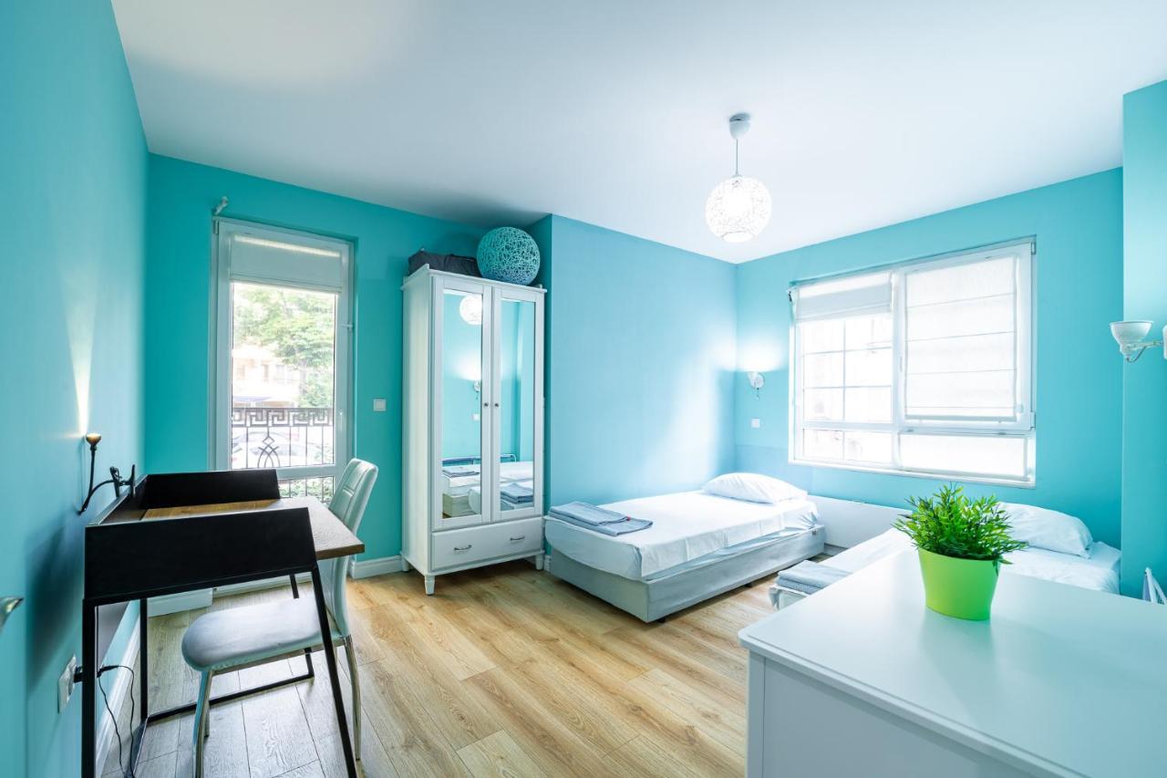 Colibri Central Apartment Варна Екстериор снимка