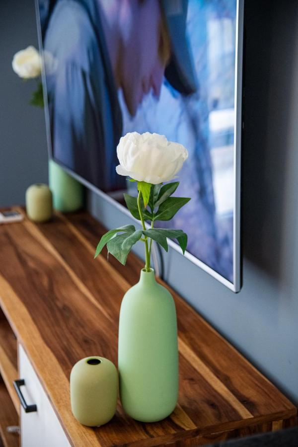 Colibri Central Apartment Варна Екстериор снимка